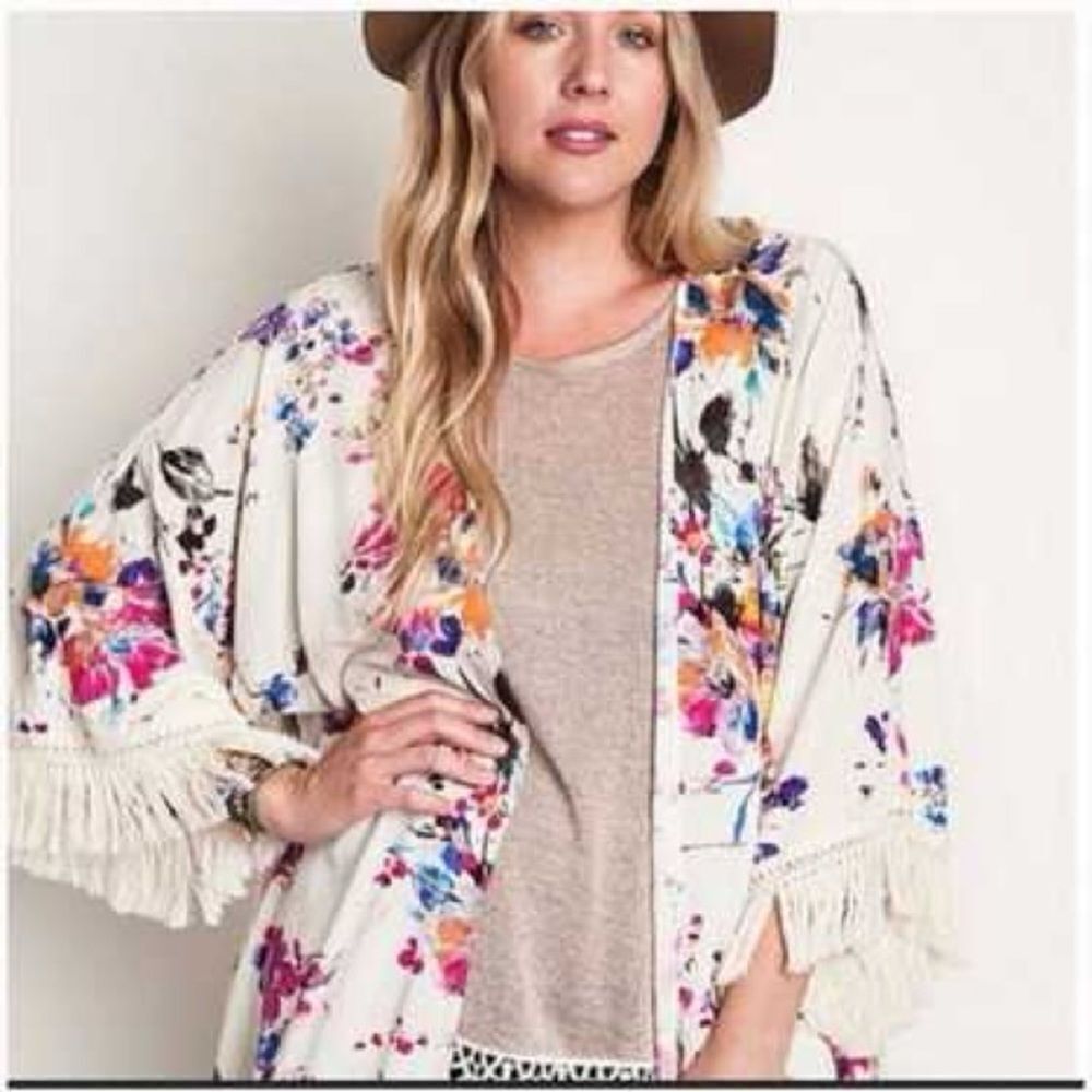 Anthropologie Umgee Multicolor Floral Kimono with Fringe